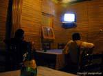TV nel pub perso Tamerza, Tunisia.