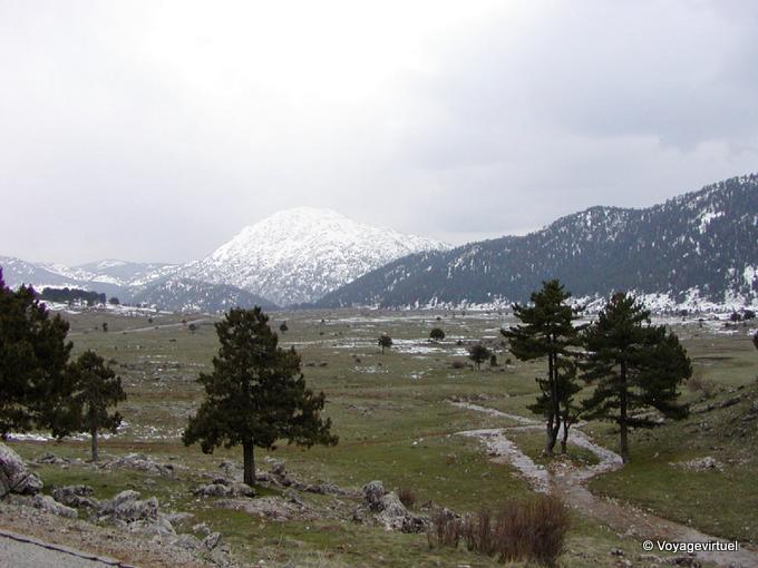 L'altopiano innevato, nei pressi di Beysehir - Turchia