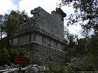 Tempio di Corinto e il portico Altalos, Termessos, Turchia.