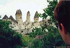 Guardate la forma di Morel camini delle fate, Cappadocia, Turchia.